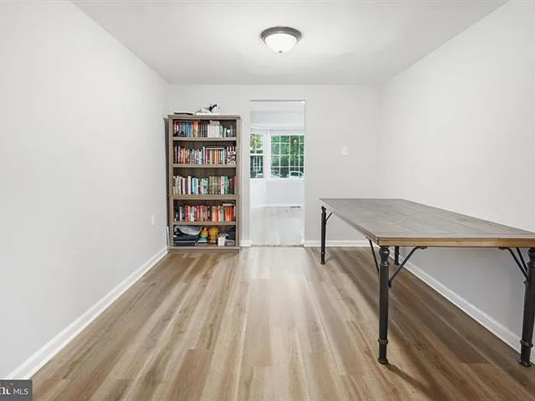 12120 Stoneford Dr — Photo 9