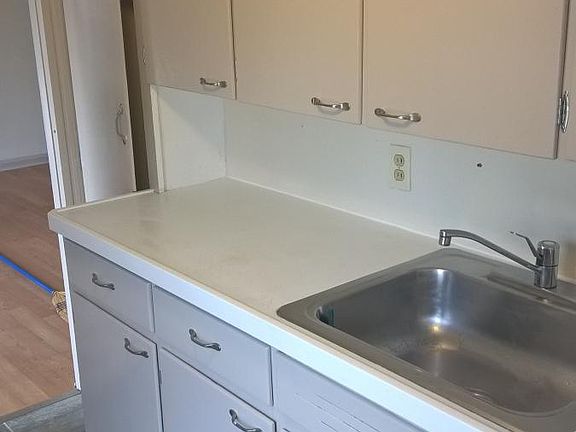 2nd image of 1206 N Mantua St APT 3