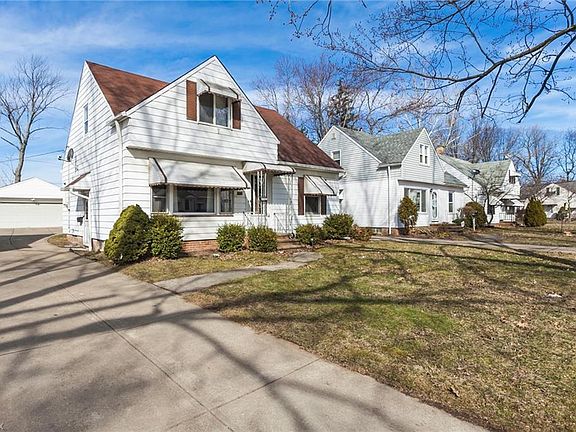 2nd image of 5824 Monica Ln