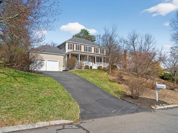 49 Lorraine Metcalf Rd, Franklin, MA 02038