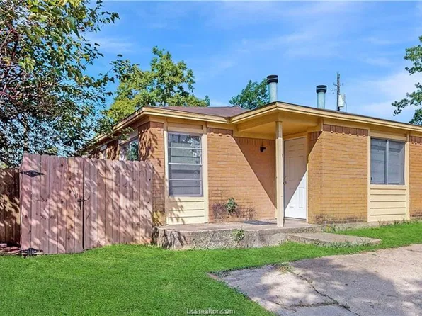 1600 Elizabeth Circle, 1600 Elizabeth Cir #B, Bryan, TX 77802