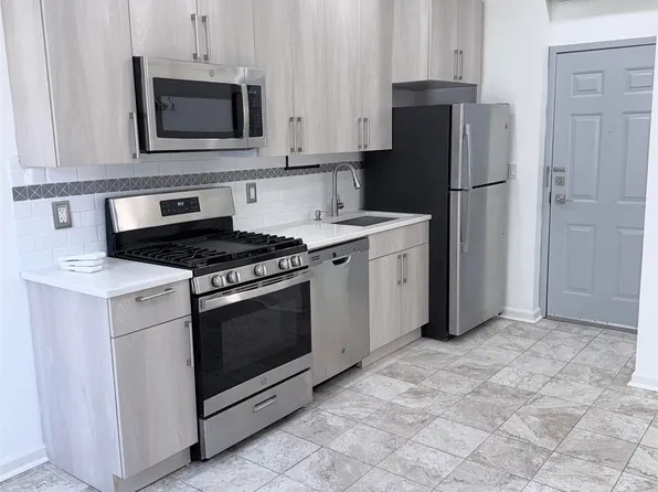 1039 Summit Ave #3, Jersey City, NJ 07307