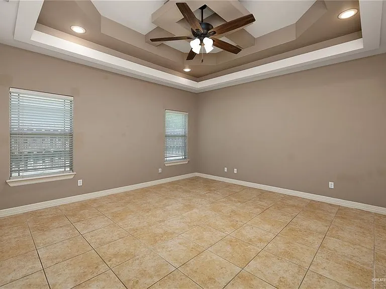 2612 Serrano St — Photo 13