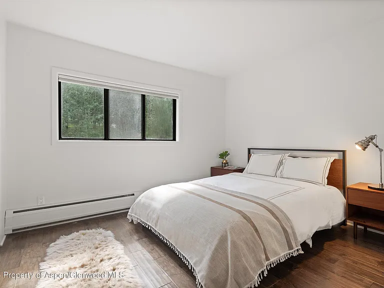 1326 Vine St #1326 — Photo 8