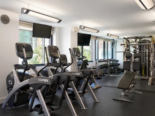 400 West 55th Street image 10 of 13