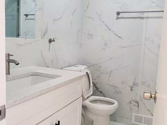 4th image of 89 Memphis Ave Floor 2