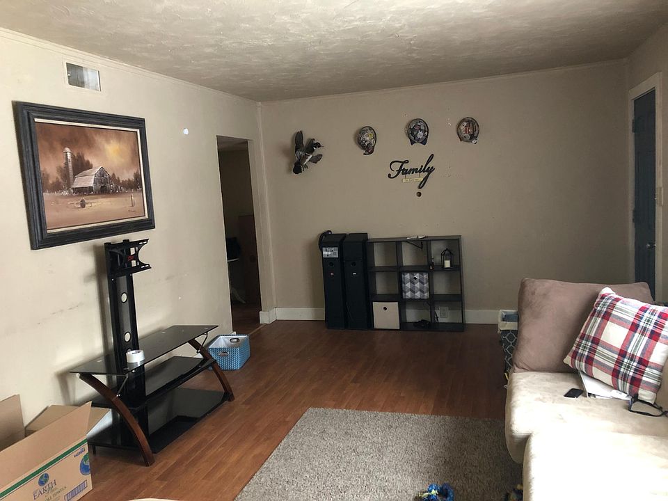 2nd image of 1737 10th Ave