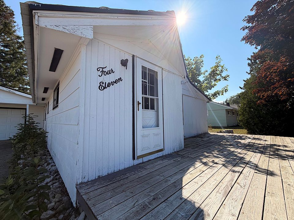 1st image of 411 W Avenue A