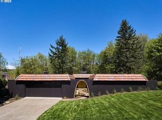 6011 SW Salmon St, Portland, OR 97221