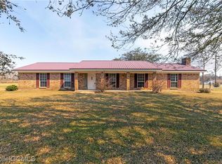 25 State Line Rd S, Wilmer, AL 36587