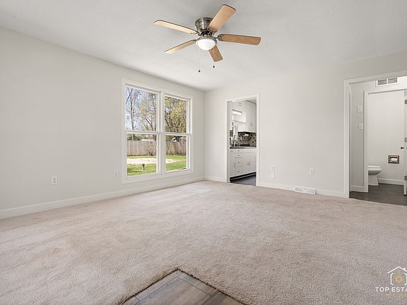 4th image of 25644 W Arcade Dr S