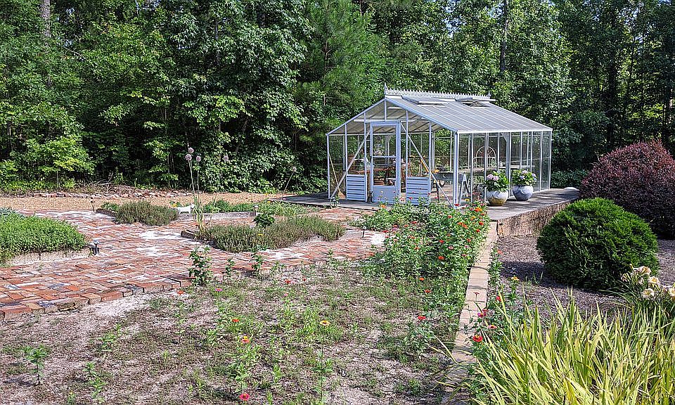 2nd image of 212 Savannah Dr