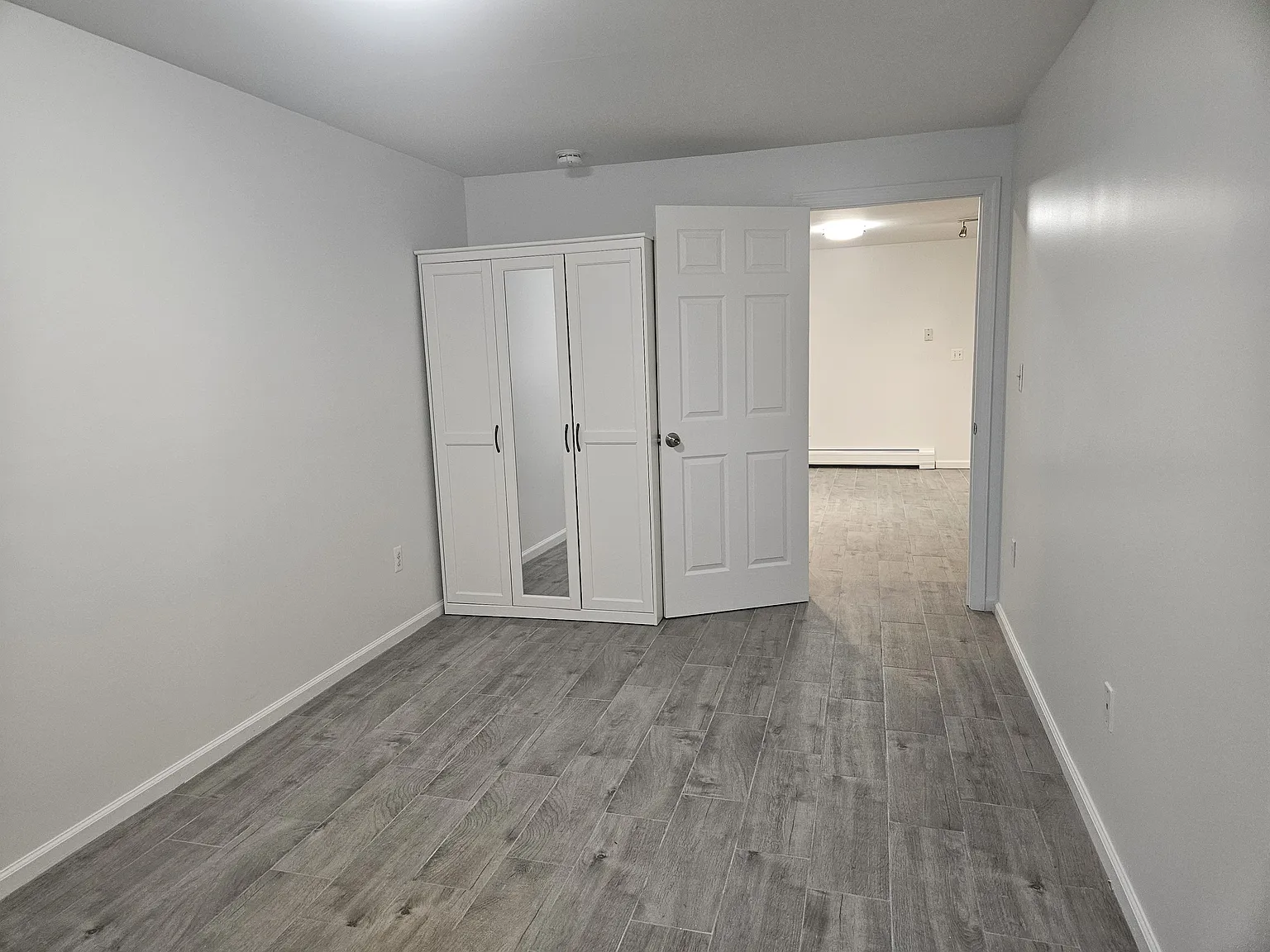 2 bed, $2,450 — Photo 4