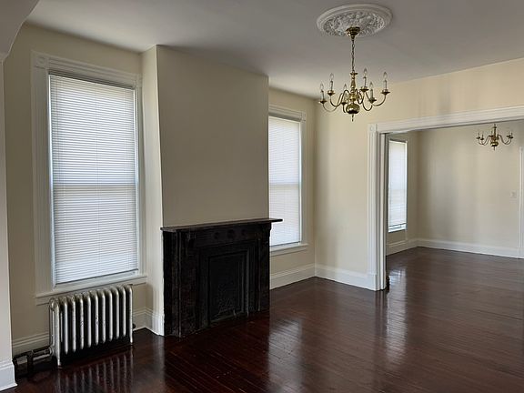 4th image of 9 Munro Ct #2