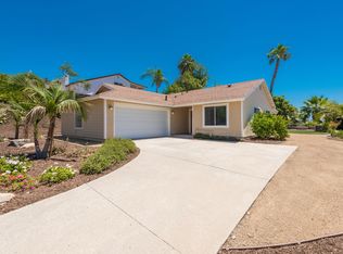 2102 Camino Dr, Escondido, CA 92026