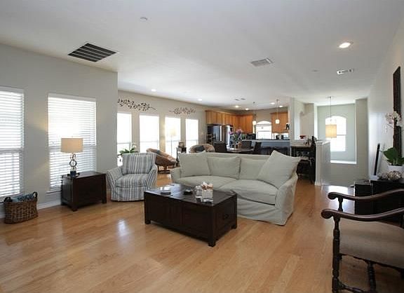 4th image of 6744 Regello Dr