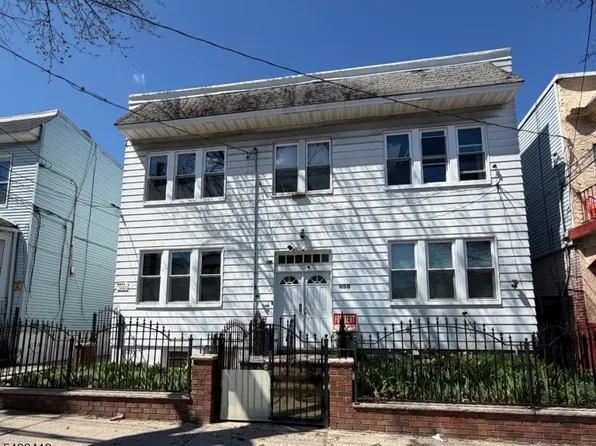 656 N 7th St #L-2, Newark, NJ 07107