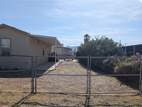 2nd image of 722 Primrose Lane