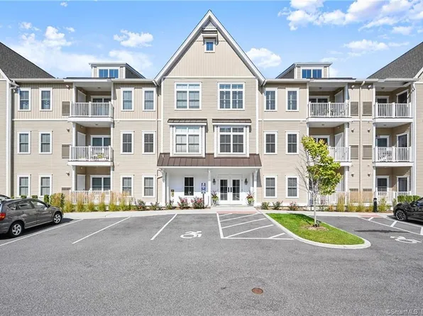 233 Danbury Road #109, Ridgefield, CT 06877