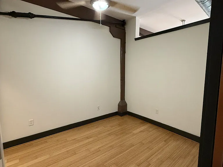 Cobblestone Commons — Photo 19