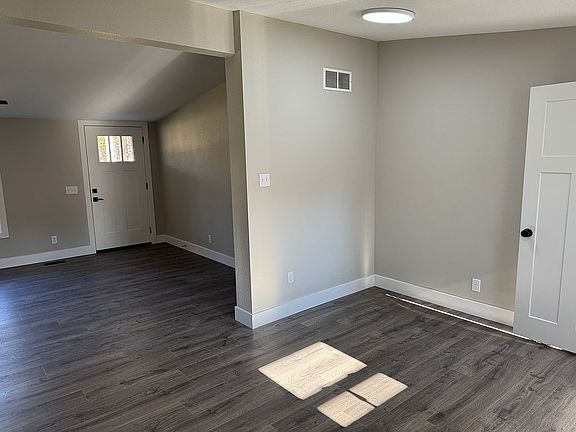 5th image of 546 Moreland Dr
