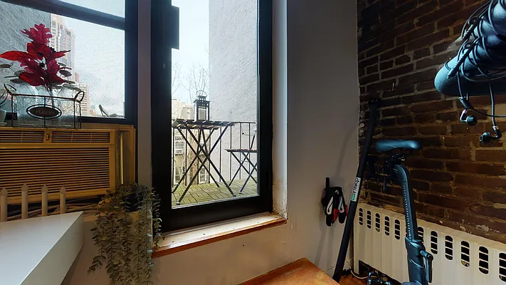 Rented by Bond New York | media 20