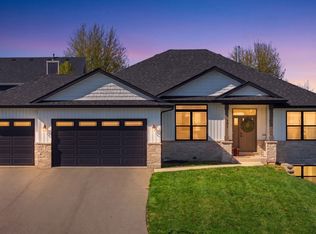 391 Teaberry Ct, Roscoe, IL 61073