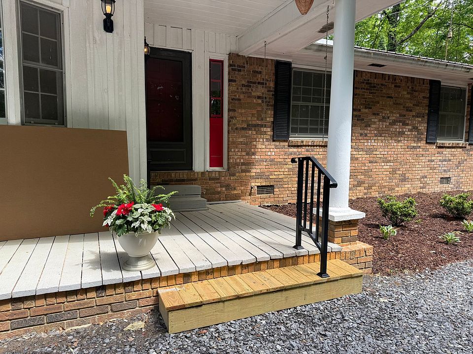 1st image of 194 Lance Rd