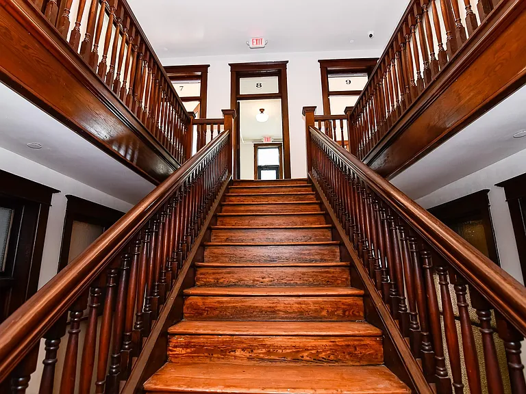 32 W Main St #201 — Photo 15