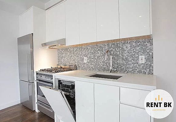 2nd image of 309 Cooper St #3D