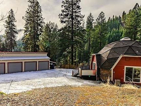 5 acres w/ 4 car garage