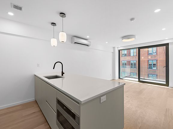 5th image of 14-35 Broadway #6B