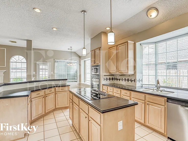 4022 N Dawn Cypress Ct — Photo 8