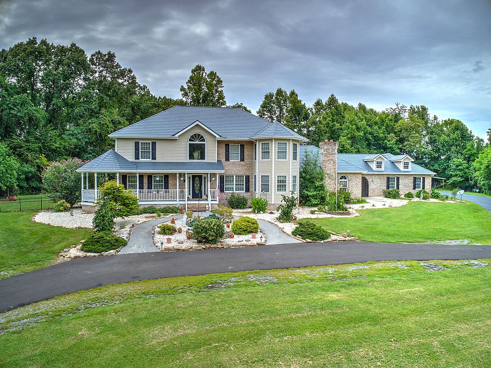 1st image of 188 Southwood Dr