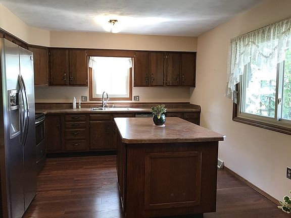 5th image of 2226 E Apache Ln