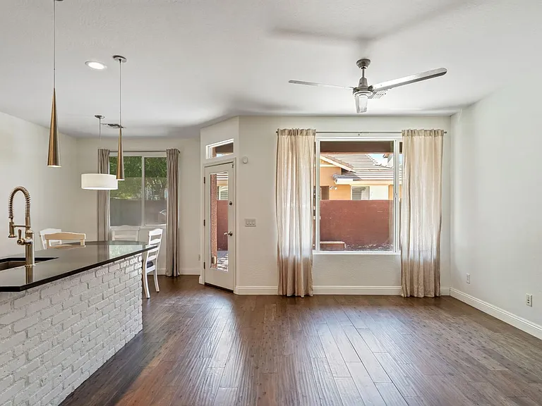 3453 E Palo Verde St — Photo 21