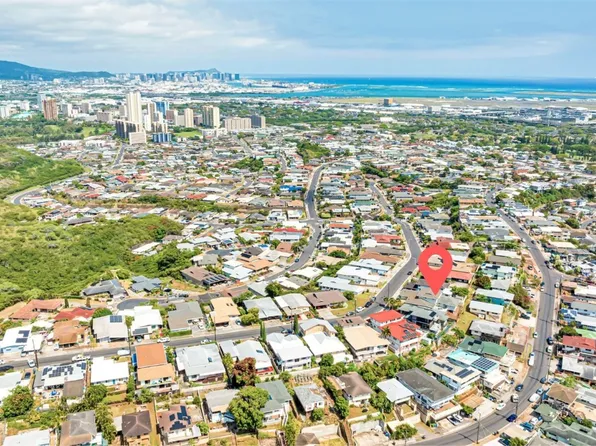 4602 Likini St, Honolulu, HI 96818