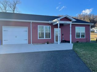 2238 Charcoal Dr, Hollidaysburg, PA 16648