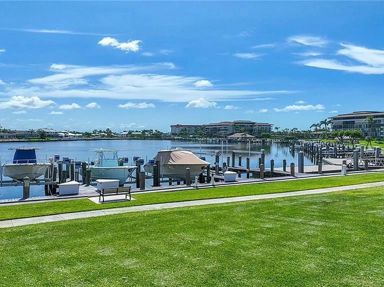 601 Seaview Ct #C106 — Photo 32