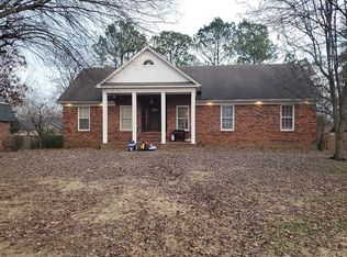 1509 London Dr, Murray, KY 42071