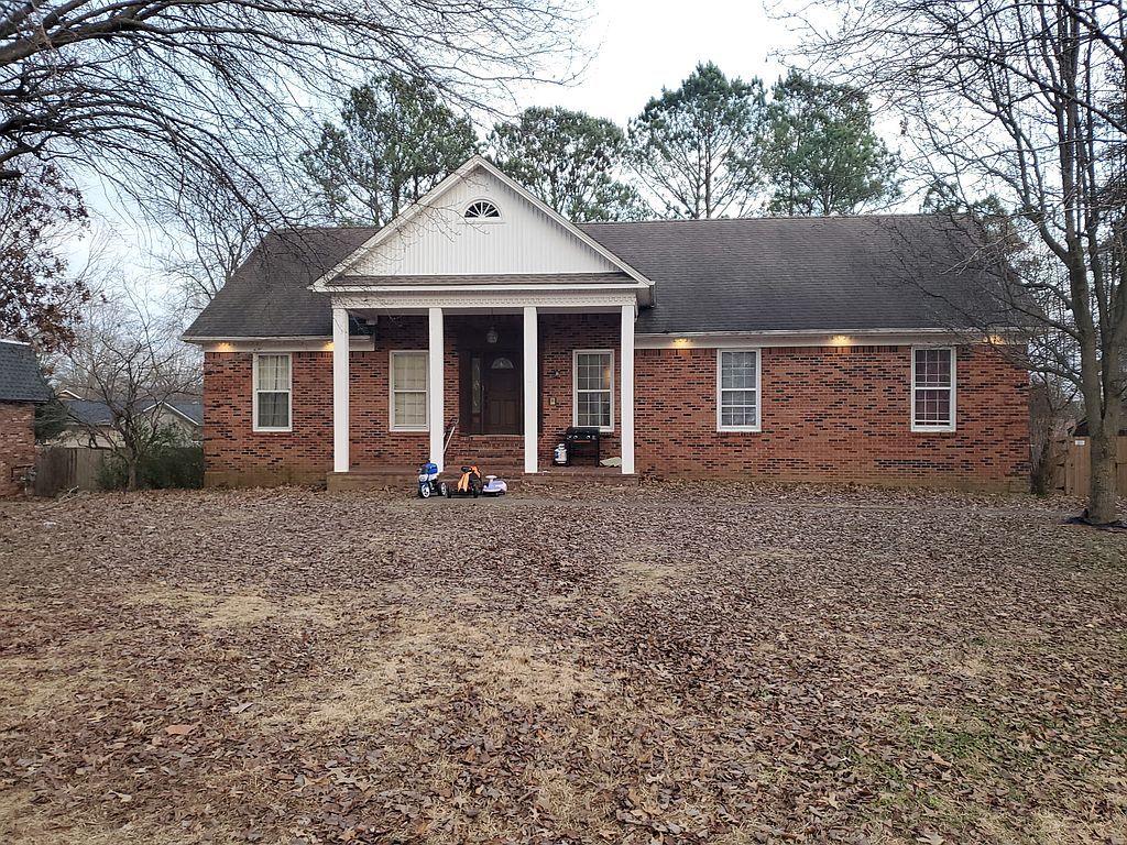 1509 London Dr - Property Image