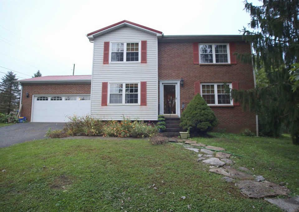 1st image of 215 Cawood Ct