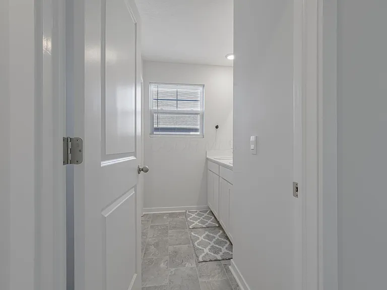 758 Leslie Dr — Photo 47