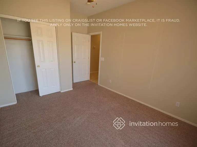 1923 S 80th Dr — Photo 5
