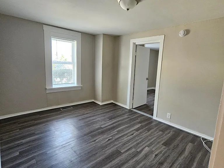 61-71.5 Pine St — Photo 9