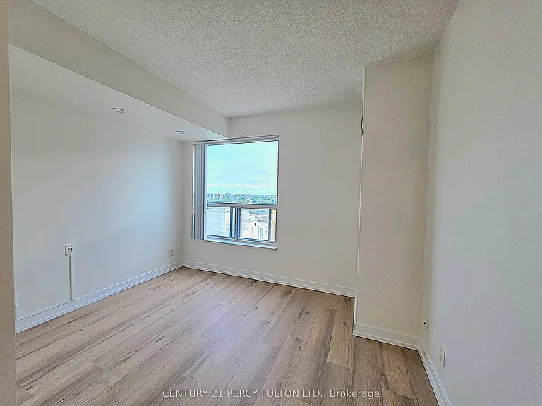 36 Lee Centre Dr #2108 — Photo 12