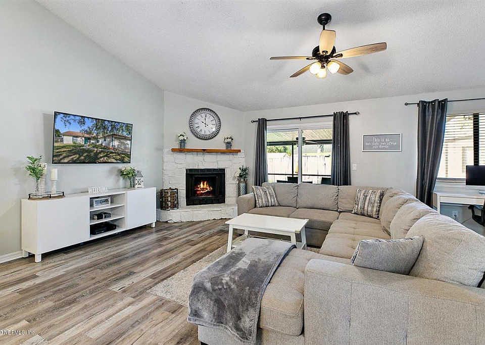 1st image of 10070 Huntington Forest Blvd E