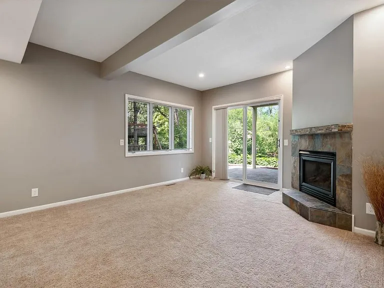 8706 Walton Pond Cir — Photo 23