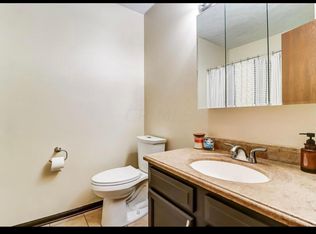 2590 Imperial Way Dr, Grove City, OH 43123
