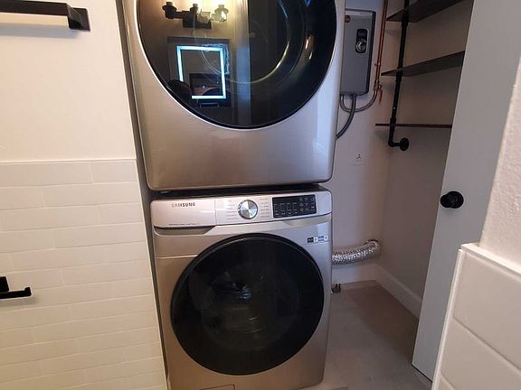 3rd image of 5214 Stacy St Unit 7